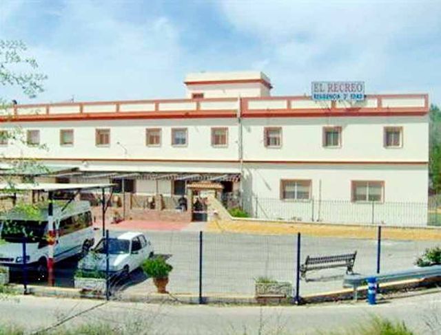 Residencia y Unidad de Día El Recreo interior de geriátrico 9